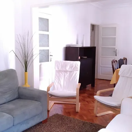 Charming Family Apartment Lisbon